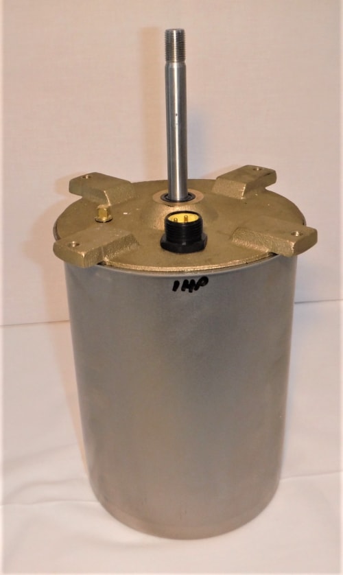 CL750-CL1000-Motor.jpg - Pond Perfections CL750-CL1000 motor ready for refurbishing and detachment services.