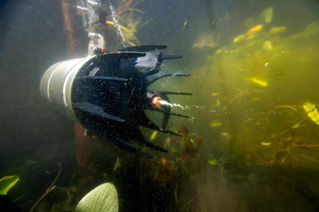 Kasco_AquatiClear_Underwater SM - Pond Perfections Kasco AquaTiClear circulator operating underwater, enhancing water clarity and flow.